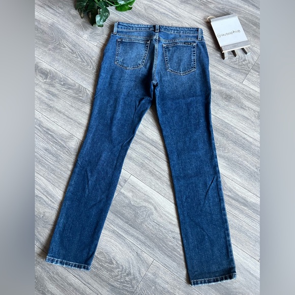 Joe's Jeans Distressed Boyfriend Slim Ankle Cigarette in Brushy Wash. Size 28 - Picture 4 of 11